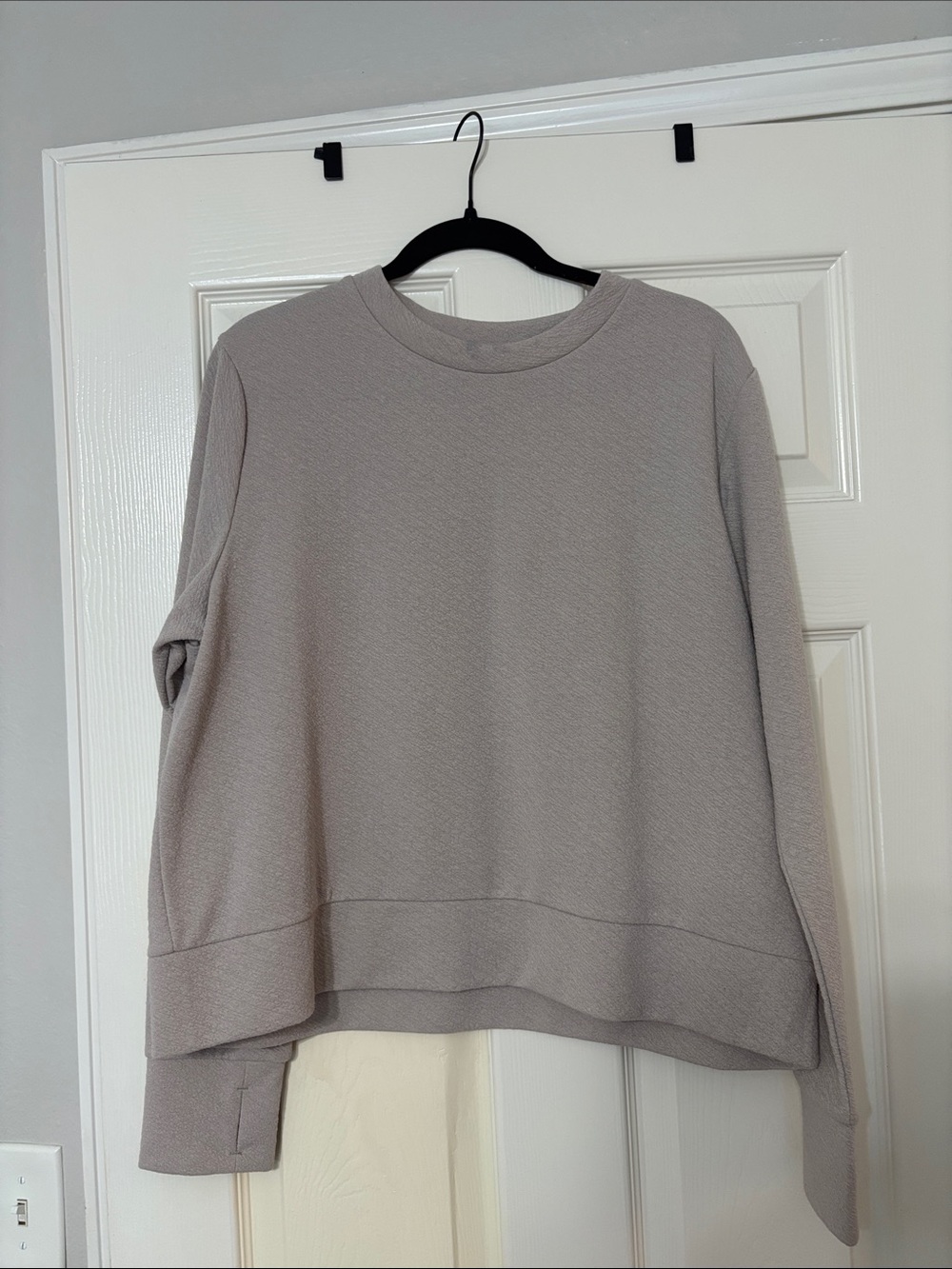 Avia Women's Crewneck Sweater Top - Light Gray/Taupe NWT